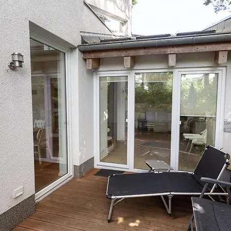 Ejas Haus Am